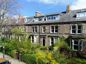 Photo 1- click for photo gallery